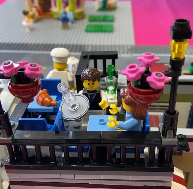 LEGO